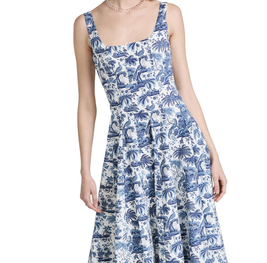 Niebiesko-biała sukienka midi z nadrukiem